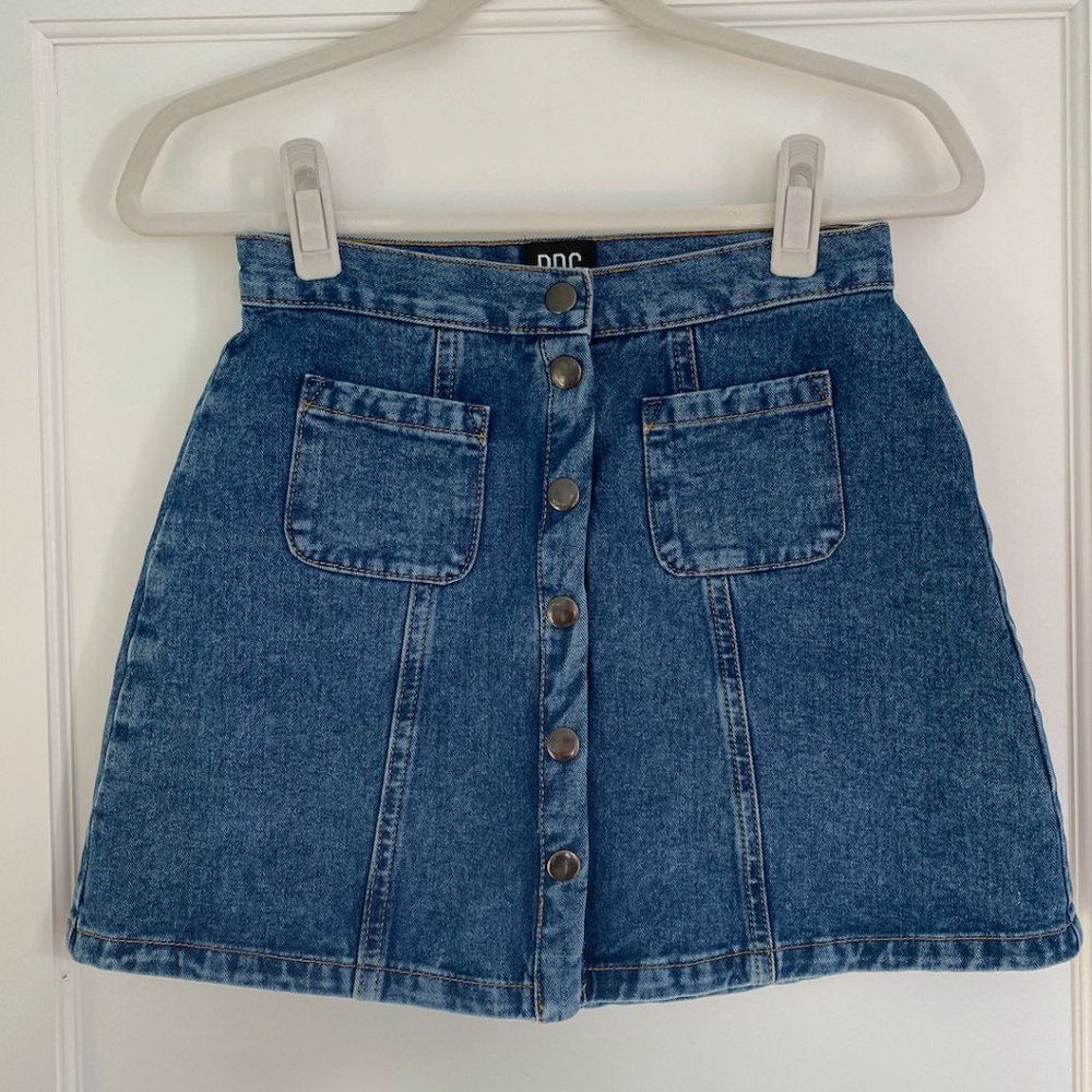 BDG front button skirt